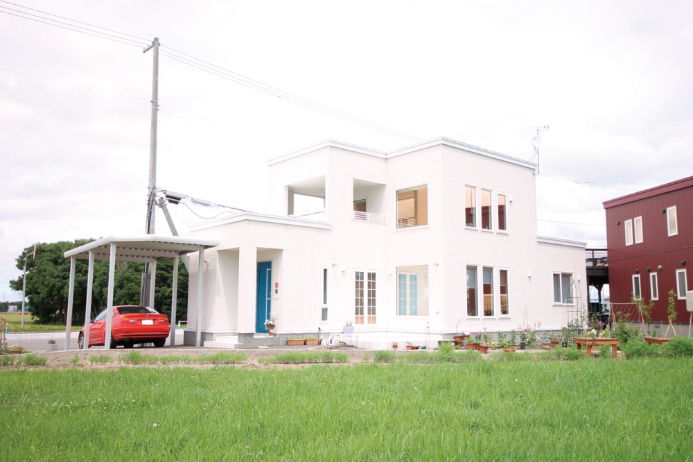 自然にかこまれた1LDK風に吹かれてゆったり朝ごはん